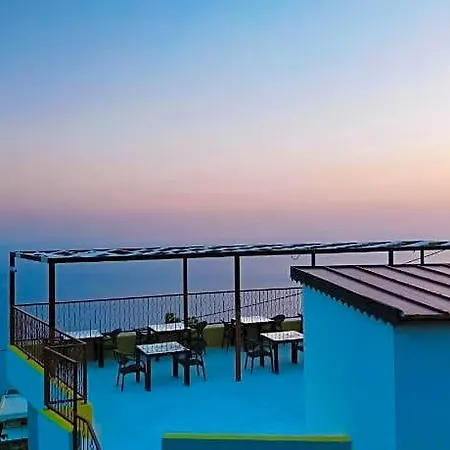 Hotel Elm