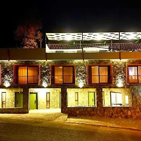 Elm Bed and breakfast