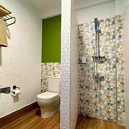 Hotel Elm Cedit